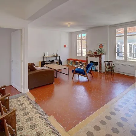 Immogroom - Bright Flat - Near Shops - Congressbeaches Apartment